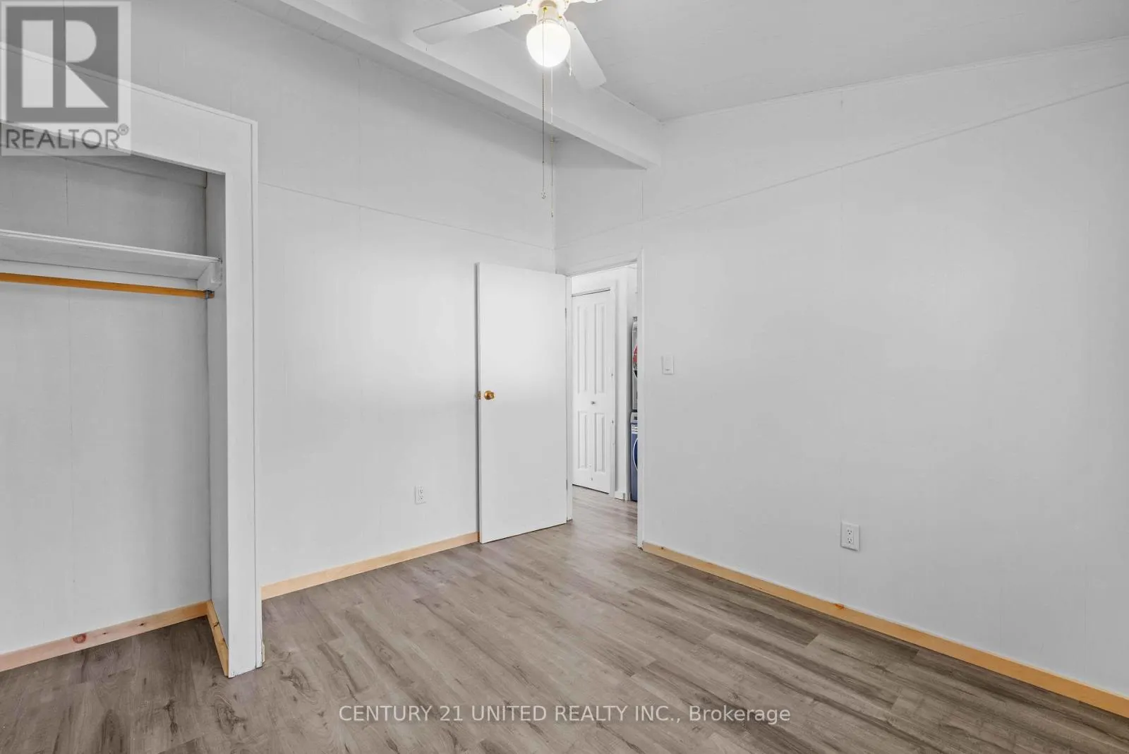 17 ROLLIE'S BAY ROAD E