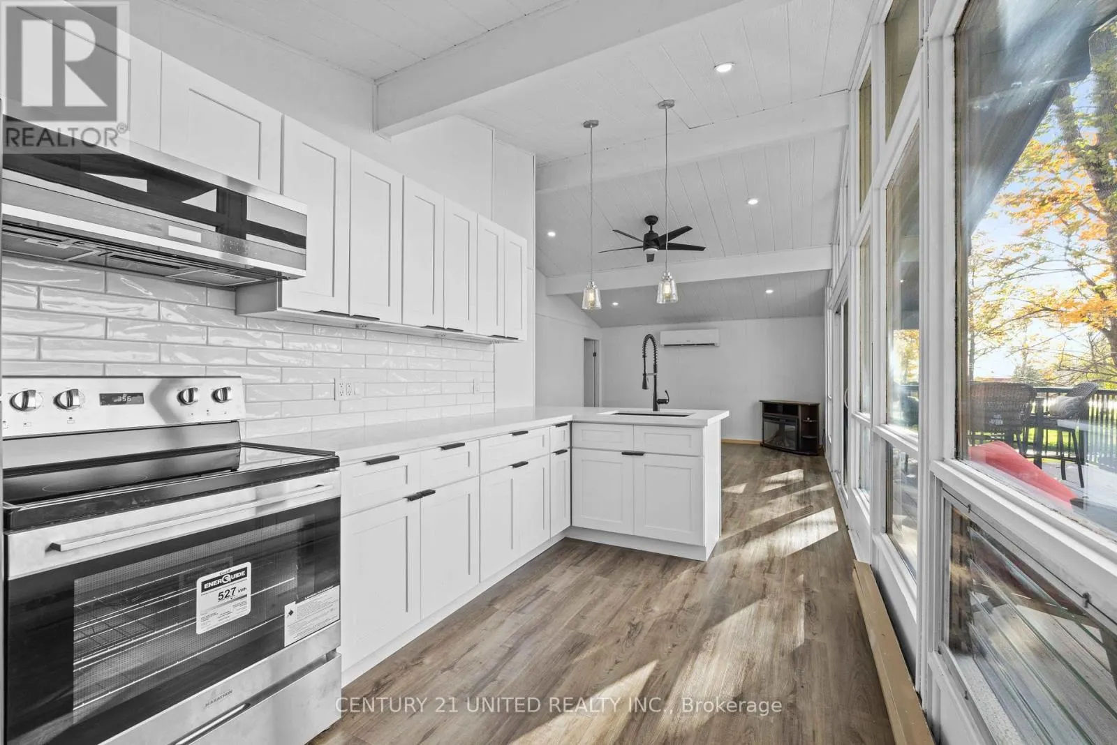 17 ROLLIE'S BAY ROAD E