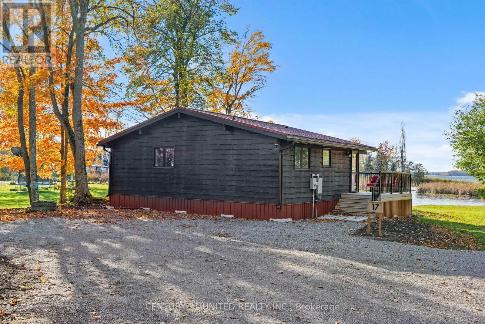 17 ROLLIE'S BAY ROAD E
