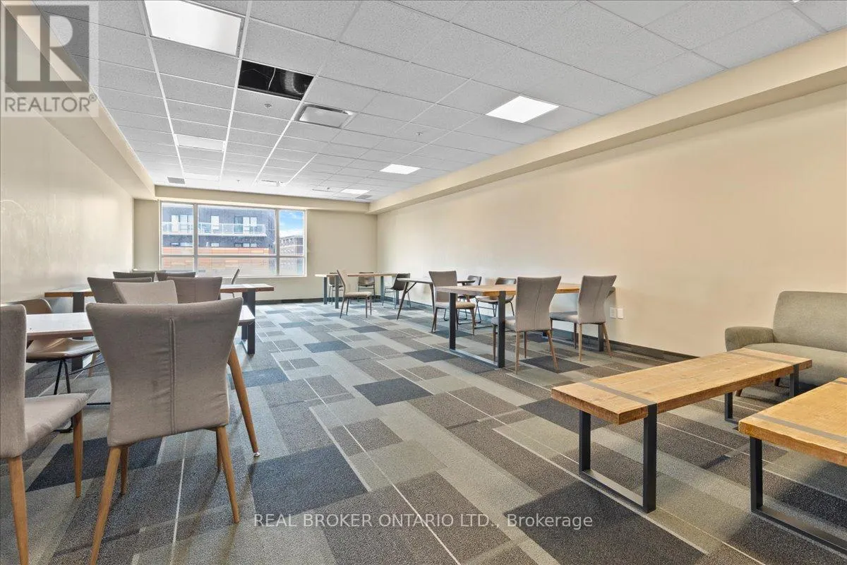 1105 - 158 KING STREET N