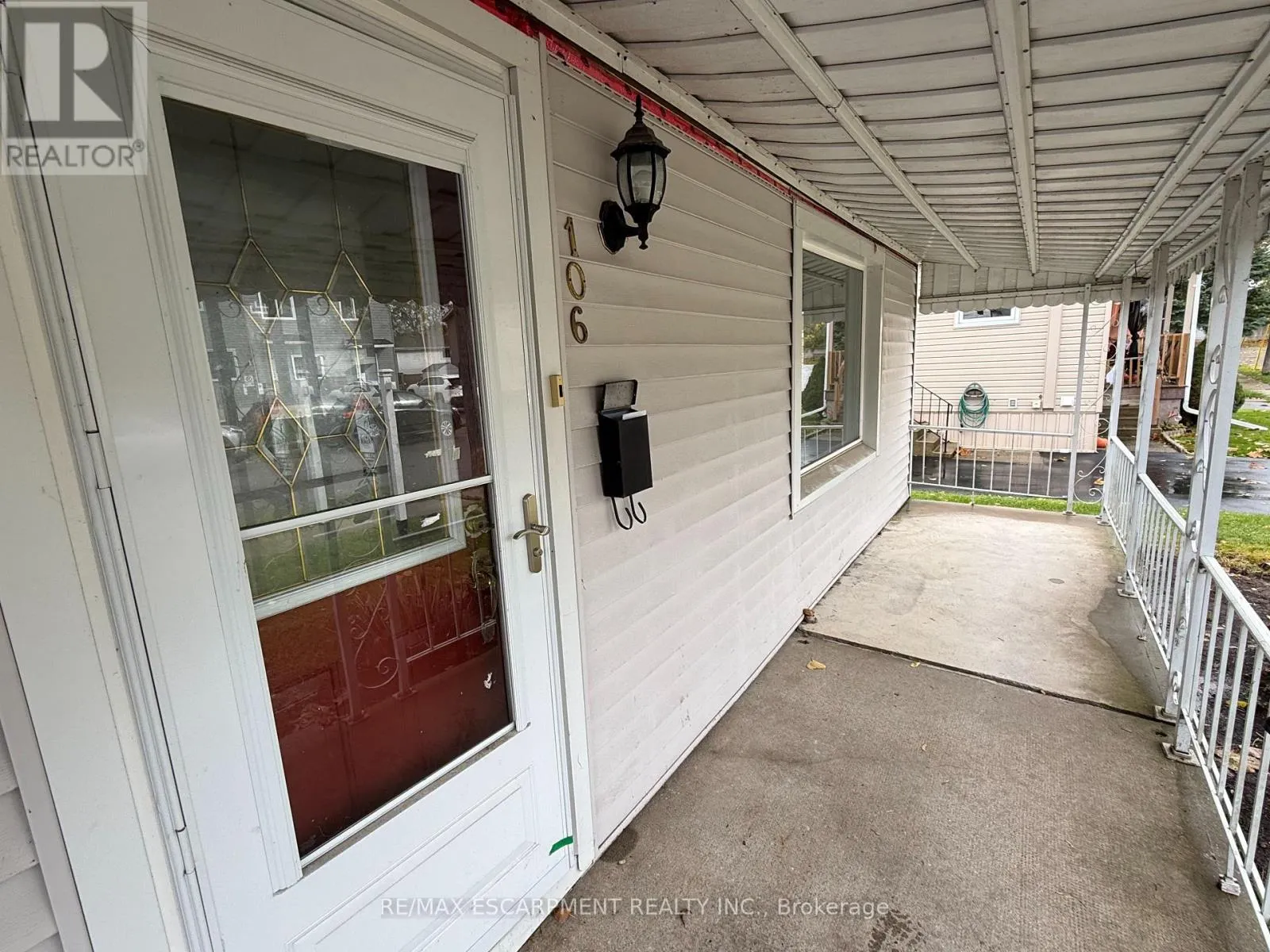 106 ABERDEEN AVENUE
