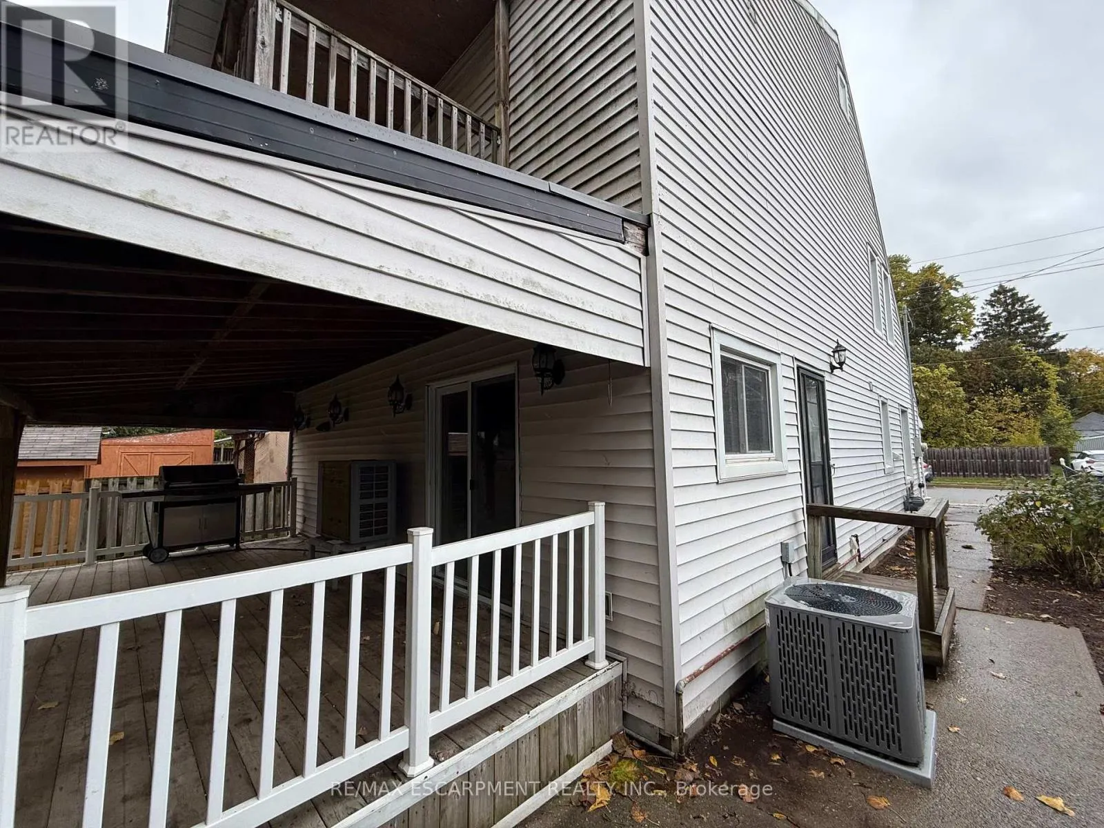 106 ABERDEEN AVENUE