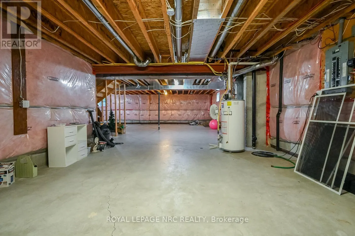 31 - 70 ELMWOOD AVENUE, #31