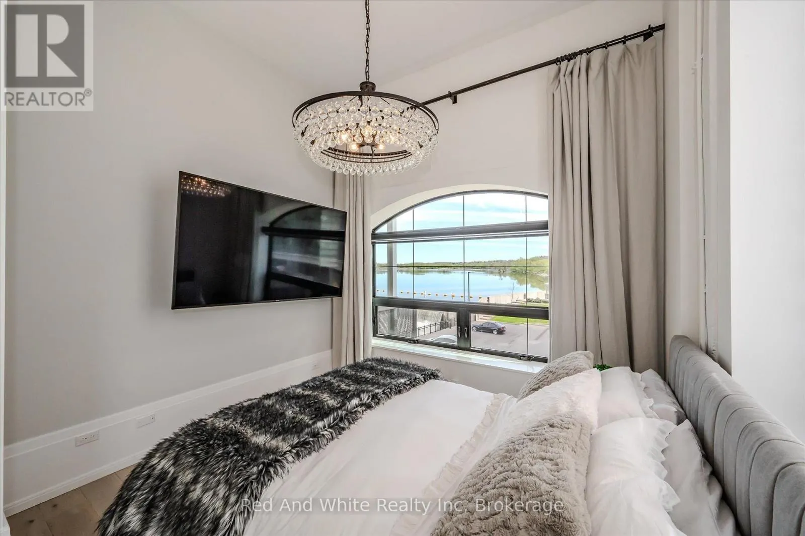 308 - 19 GUELPH AVENUE, #308