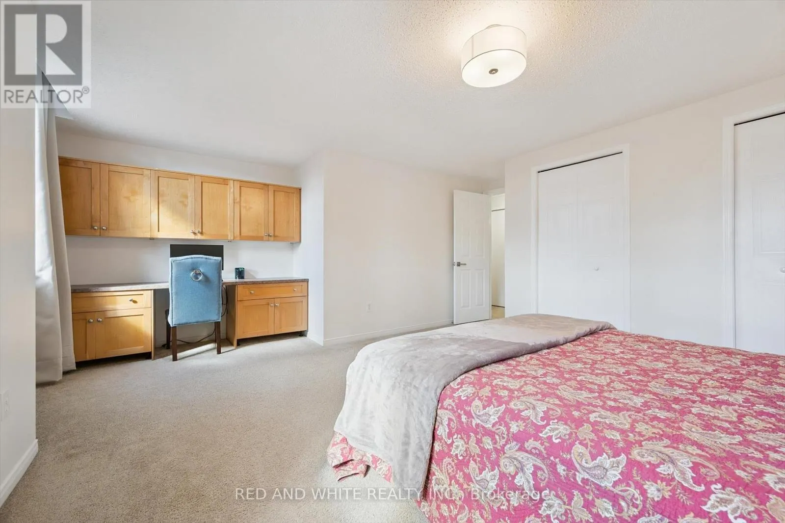 3 - 151 CLAIRFIELDS DRIVE E