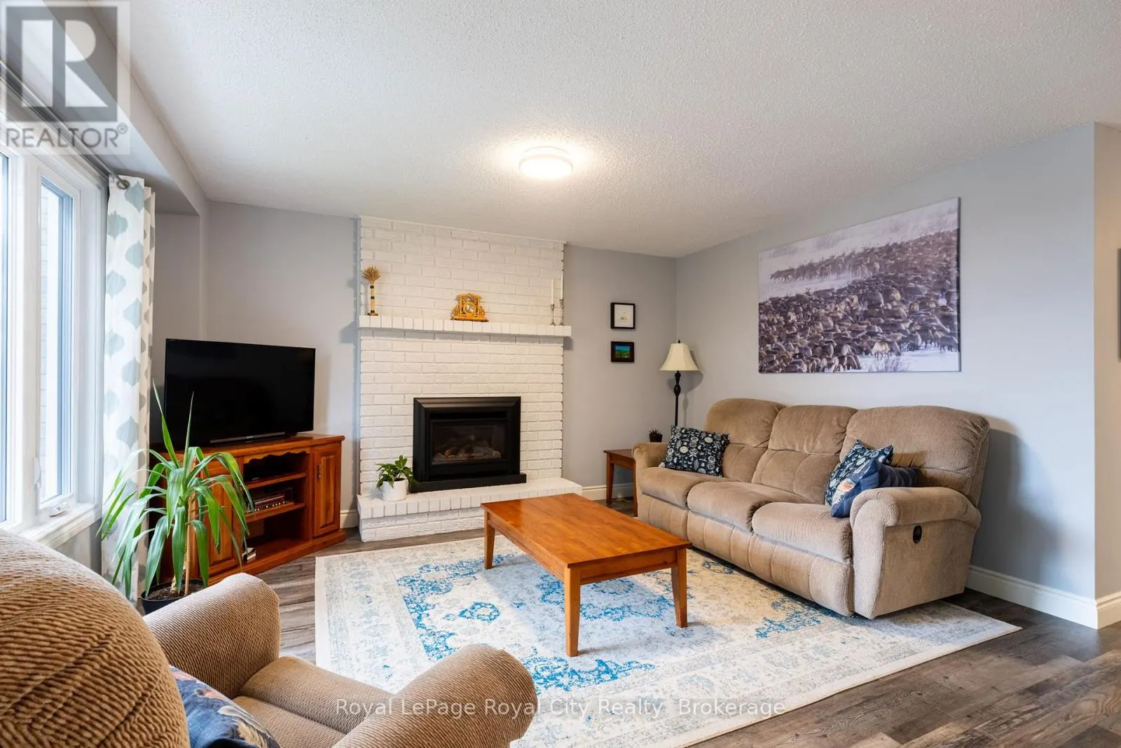 118 STIRLING MACGREGOR DRIVE