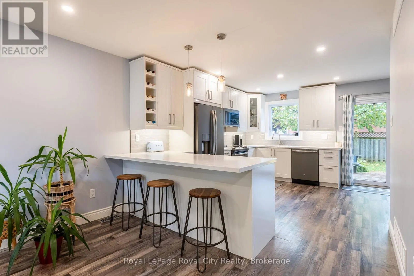 118 STIRLING MACGREGOR DRIVE
