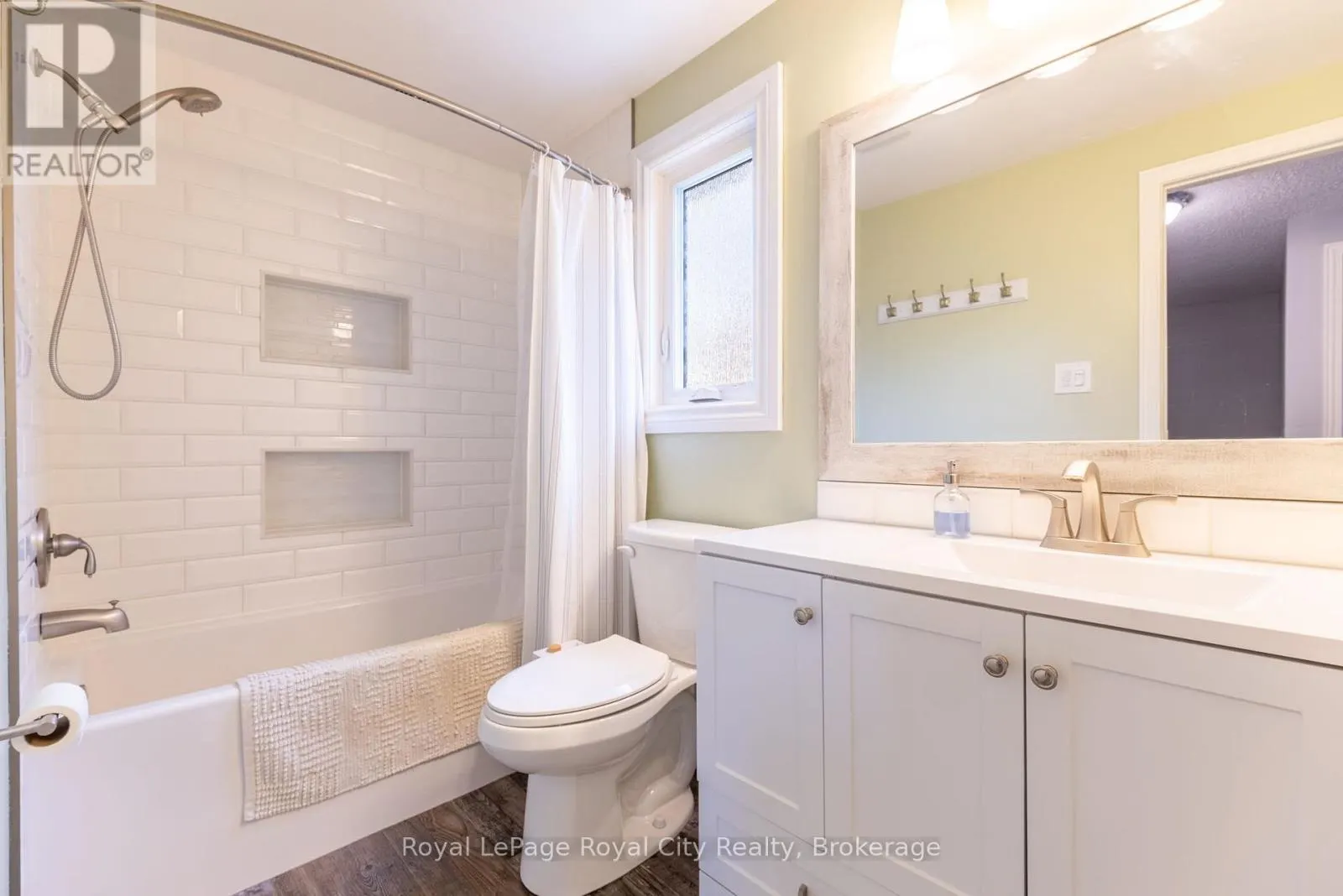 118 STIRLING MACGREGOR DRIVE