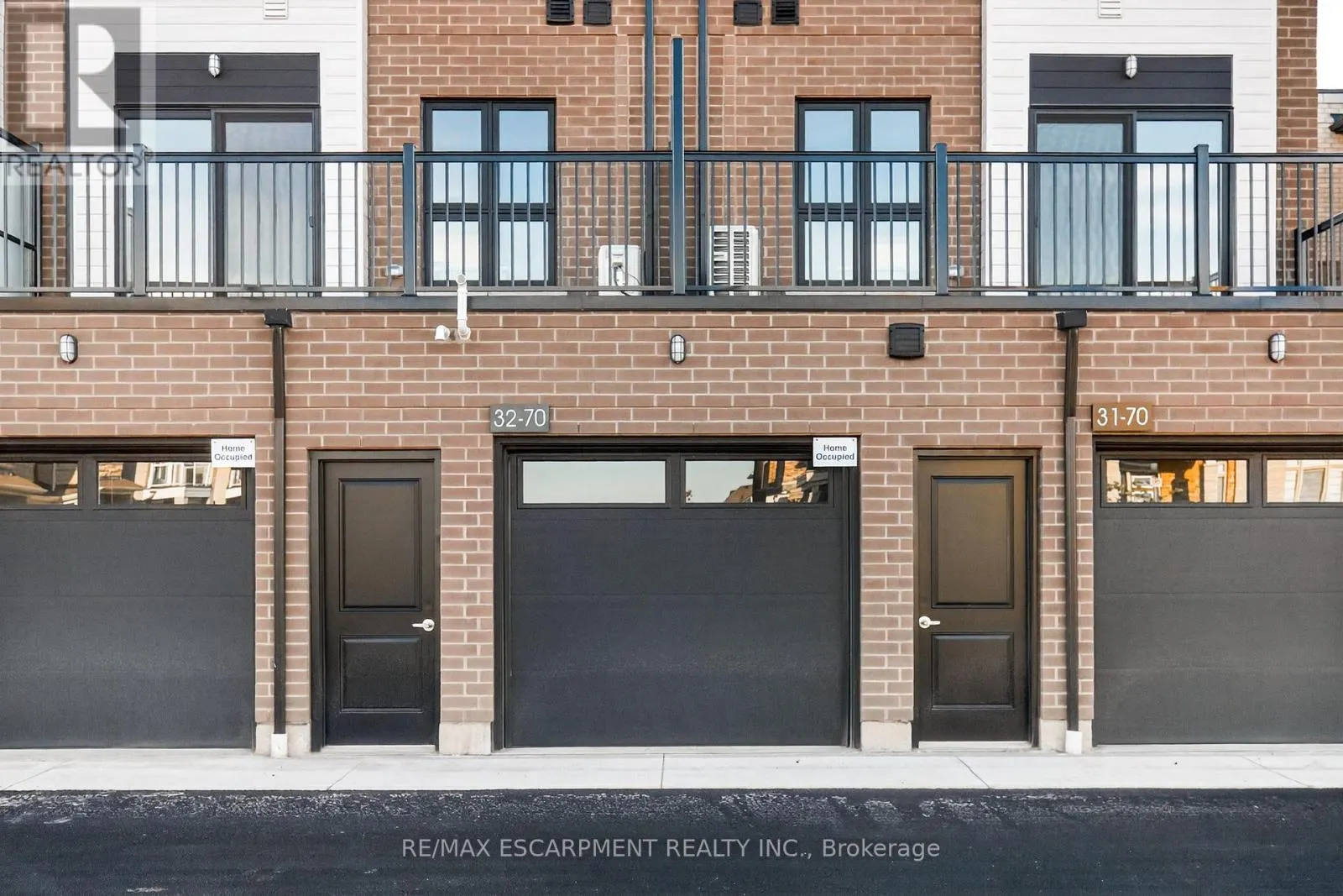 32 - 70 KENESKY DRIVE