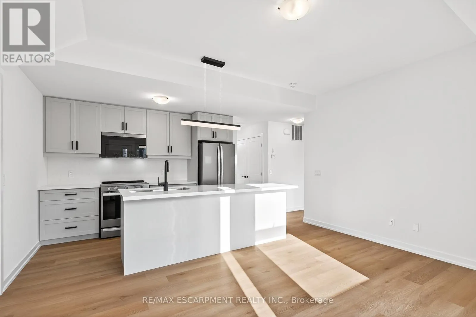 32 - 70 KENESKY DRIVE