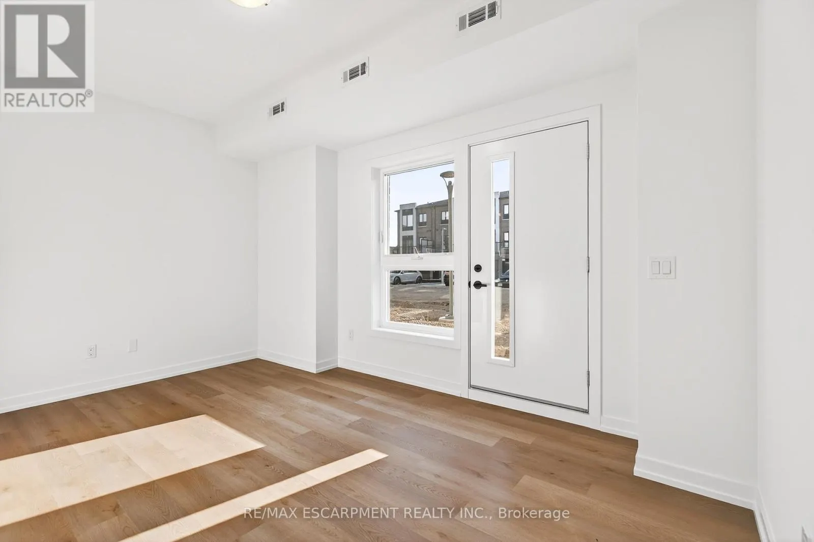 32 - 70 KENESKY DRIVE
