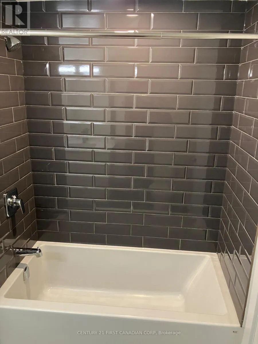 36 - 105 ANDOVER DRIVE, #36