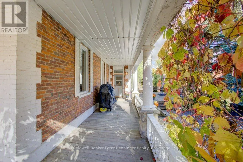 214 INKERMAN STREET