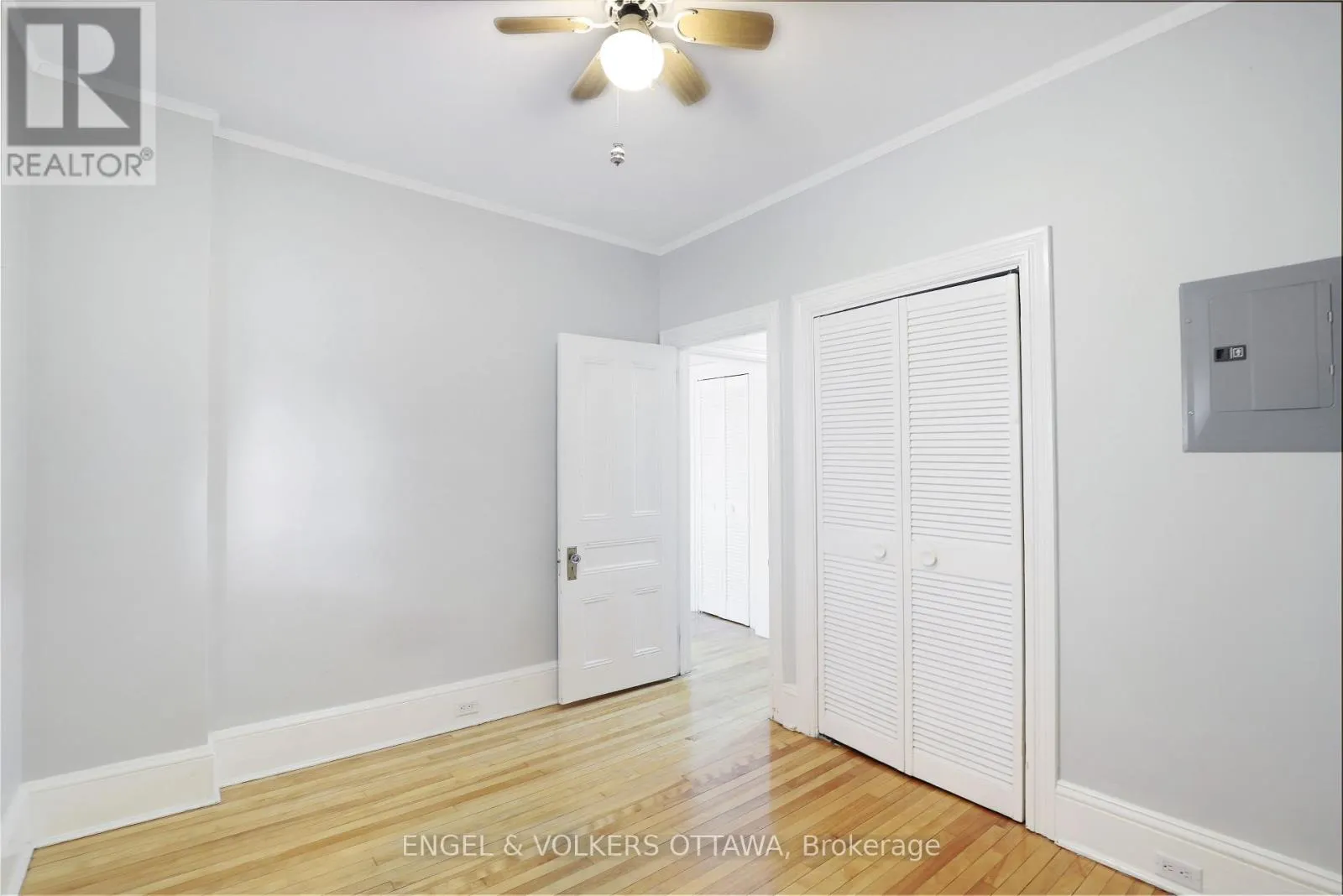 2 - 29 ARGYLE AVENUE