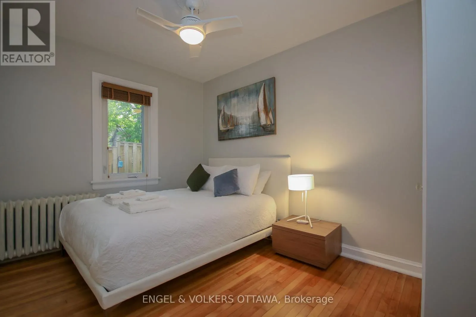 4 - 29 ARGYLE AVENUE