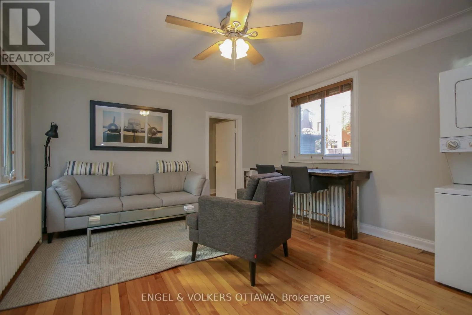 4 - 29 ARGYLE AVENUE