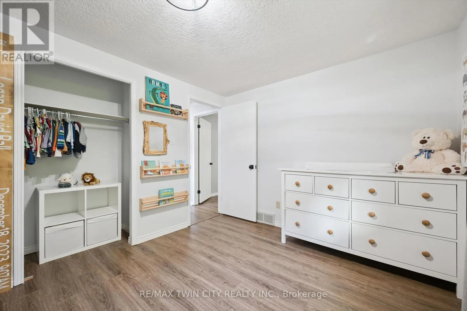 115 YELLOW BIRCH DRIVE