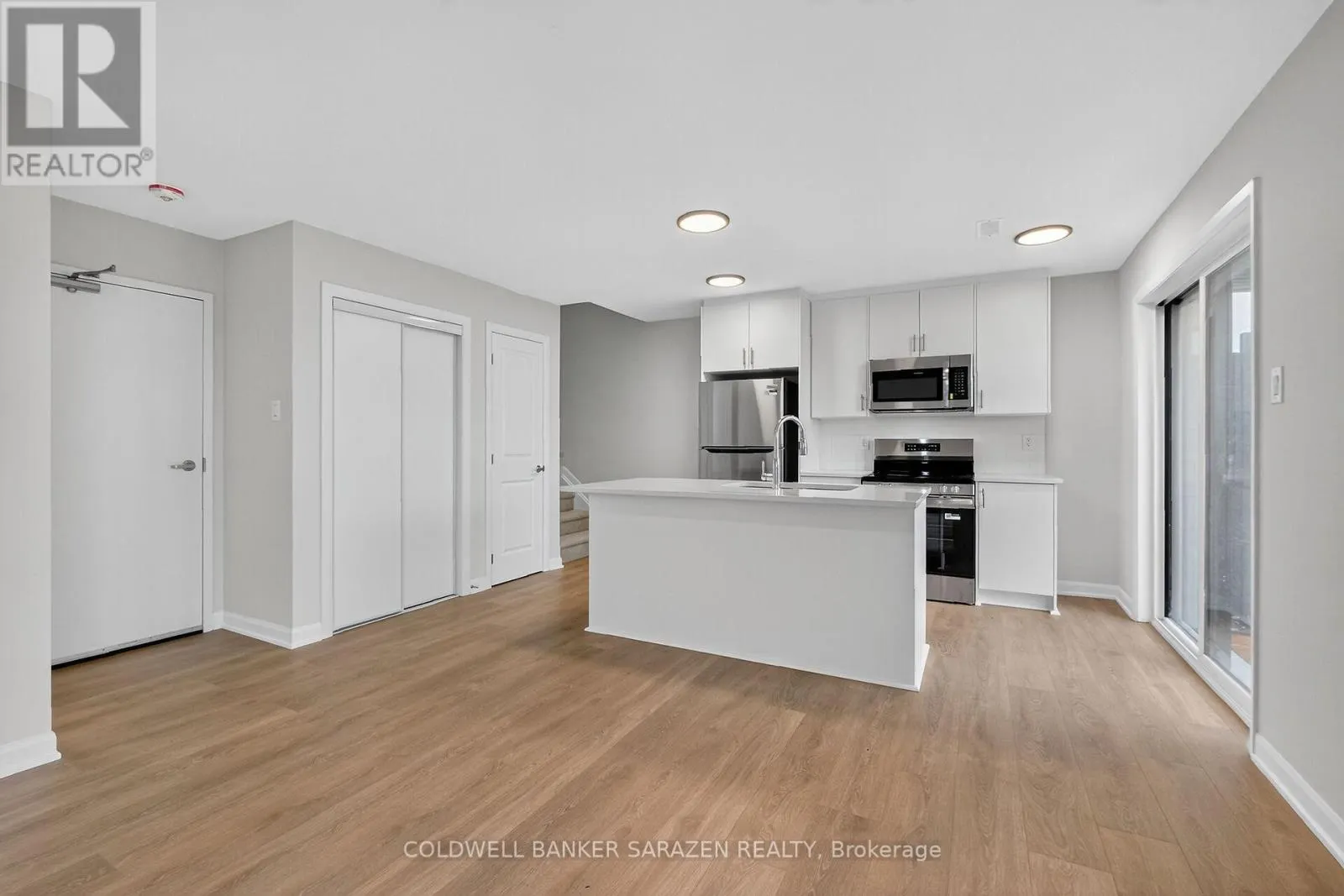 18 - 801 GLENROY GILBERT DRIVE