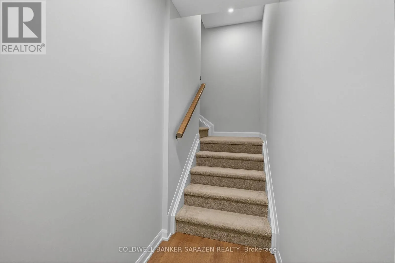 18 - 801 GLENROY GILBERT DRIVE