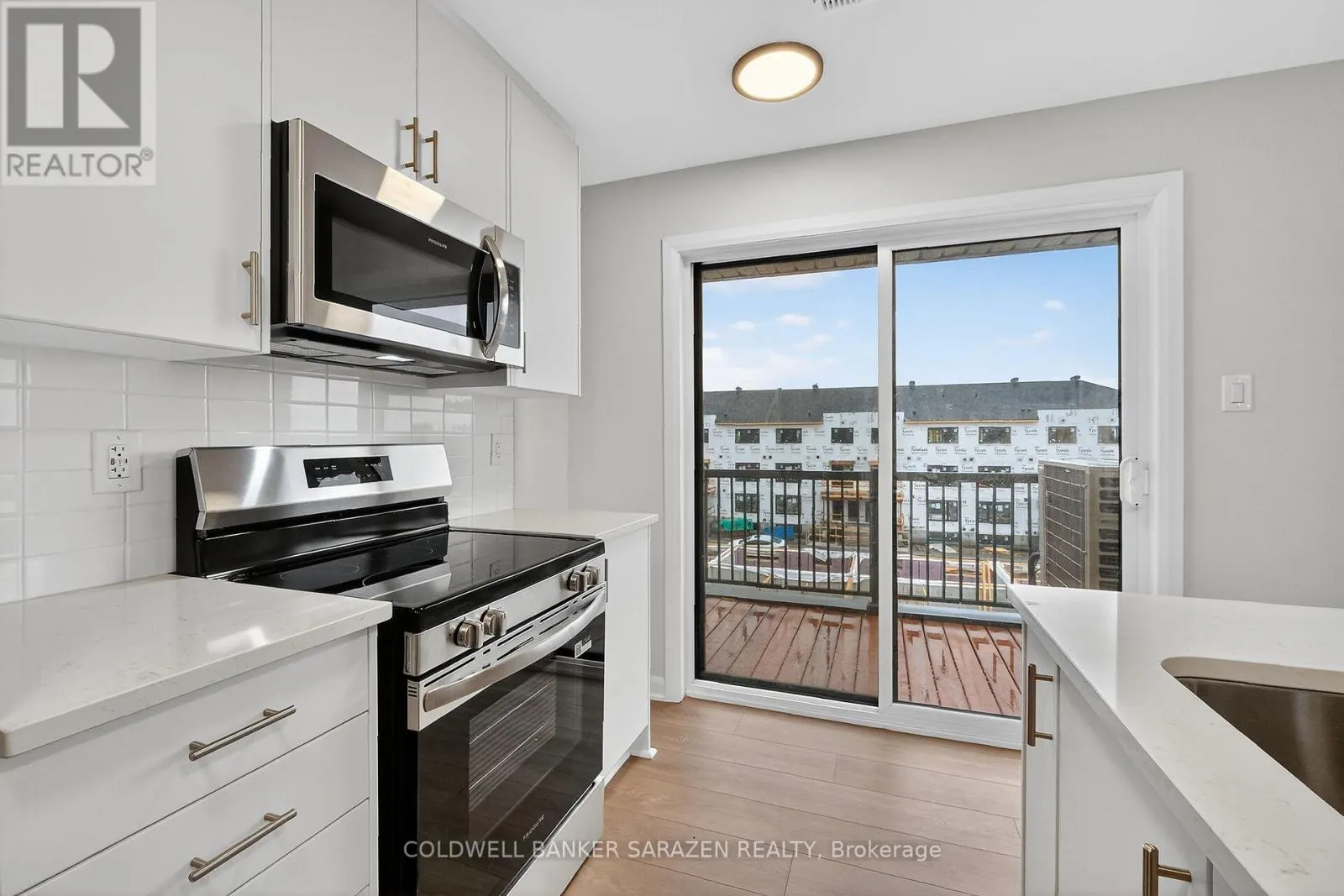 18 - 801 GLENROY GILBERT DRIVE