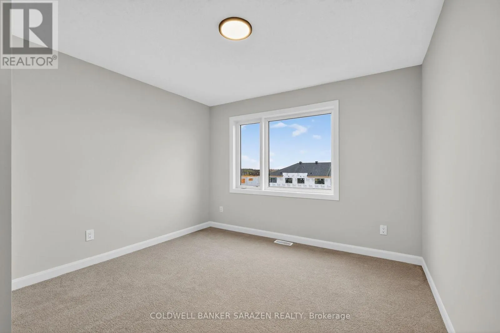 18 - 801 GLENROY GILBERT DRIVE