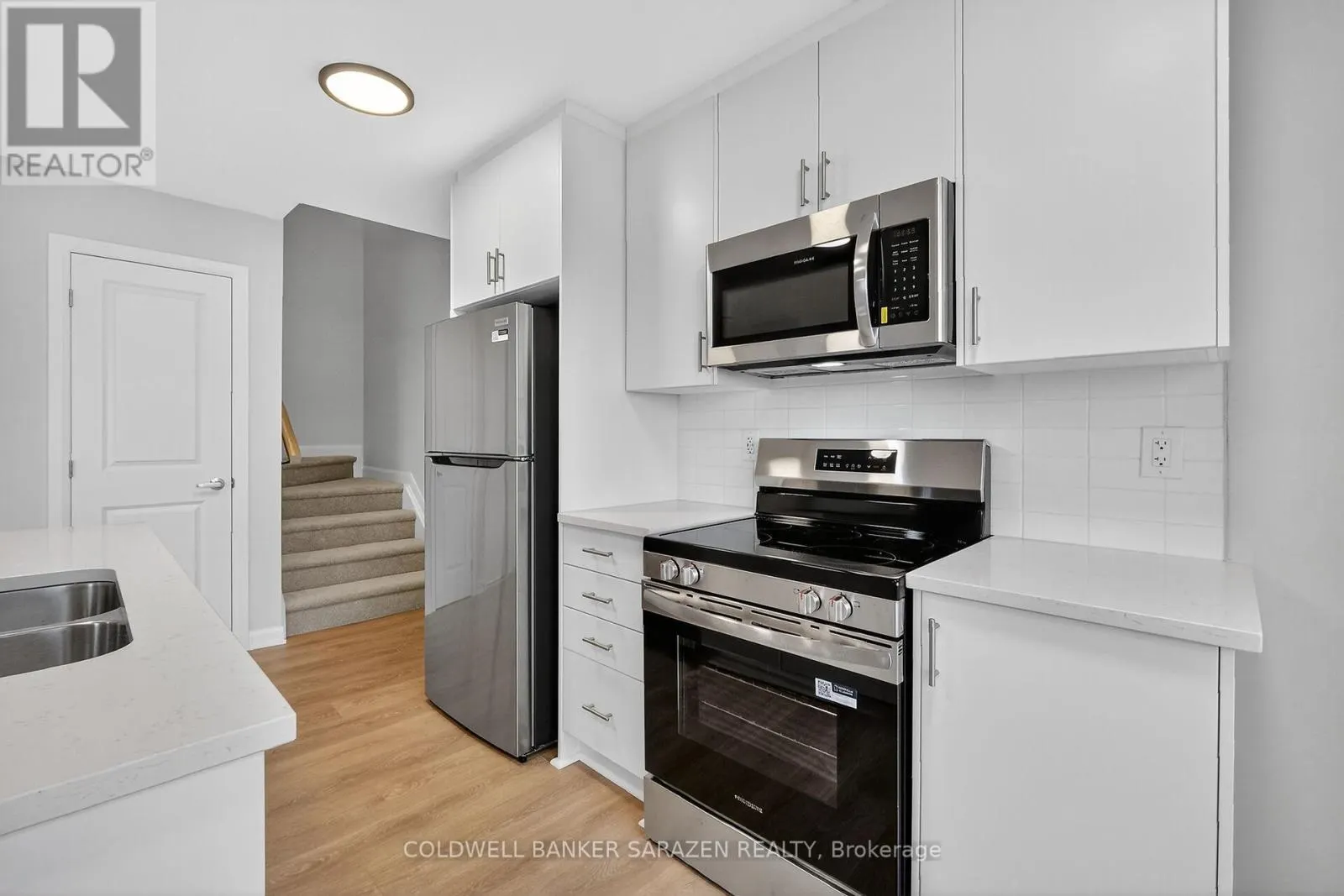 18 - 801 GLENROY GILBERT DRIVE