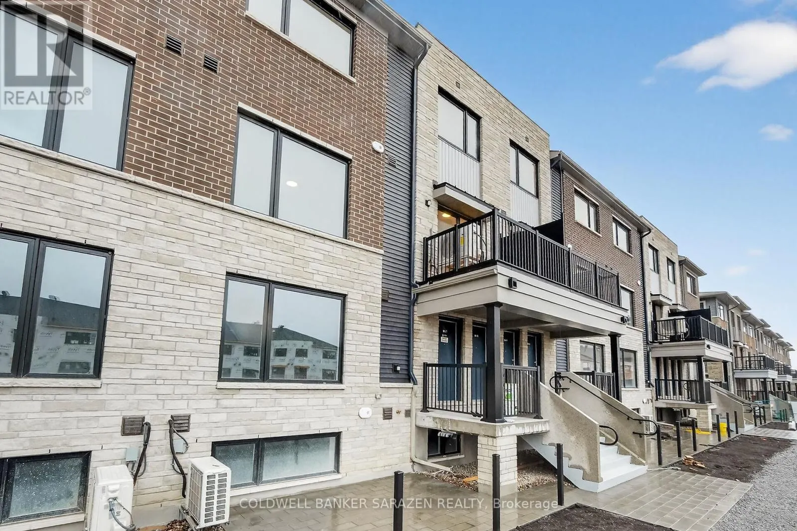 18 - 801 GLENROY GILBERT DRIVE