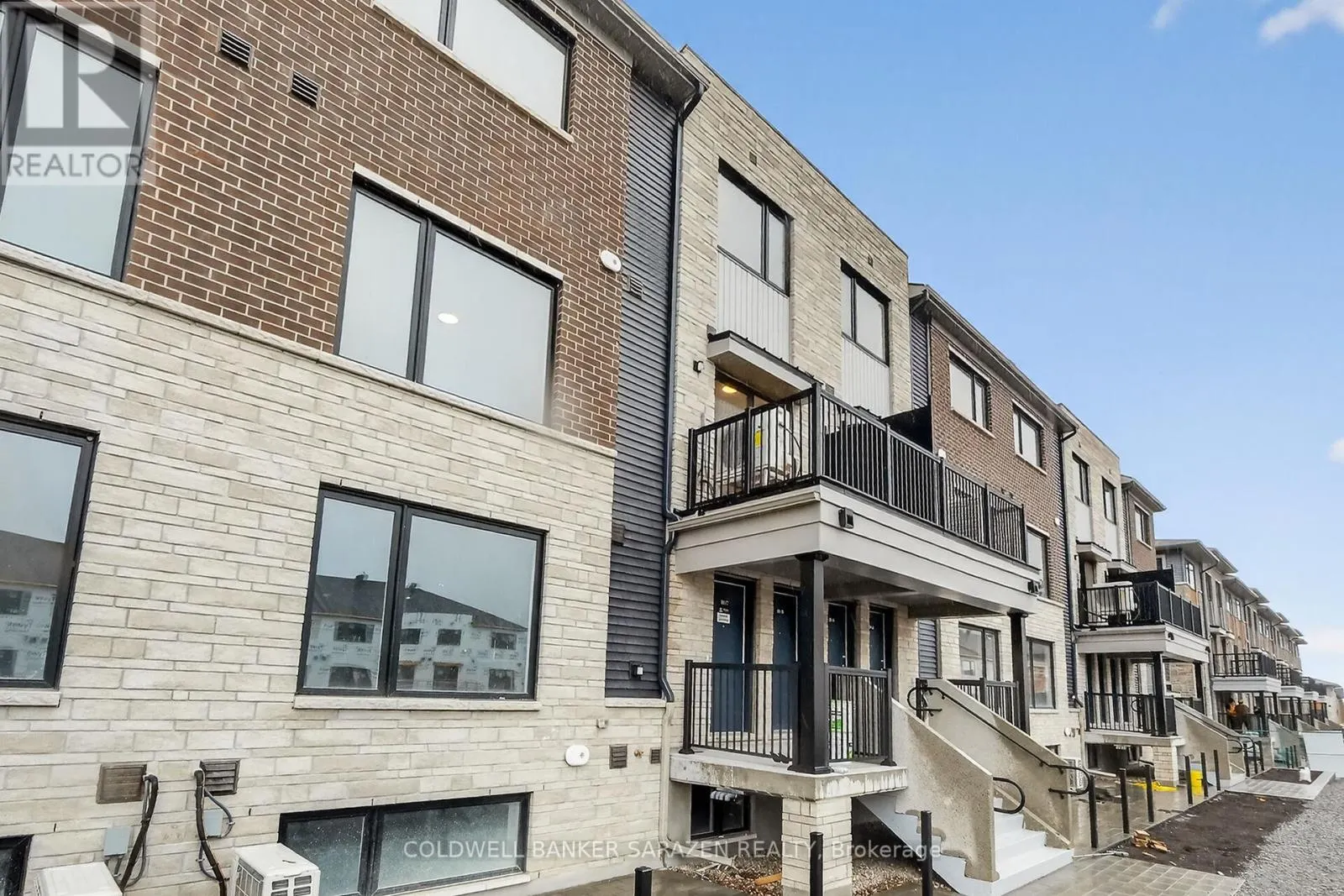 18 - 801 GLENROY GILBERT DRIVE