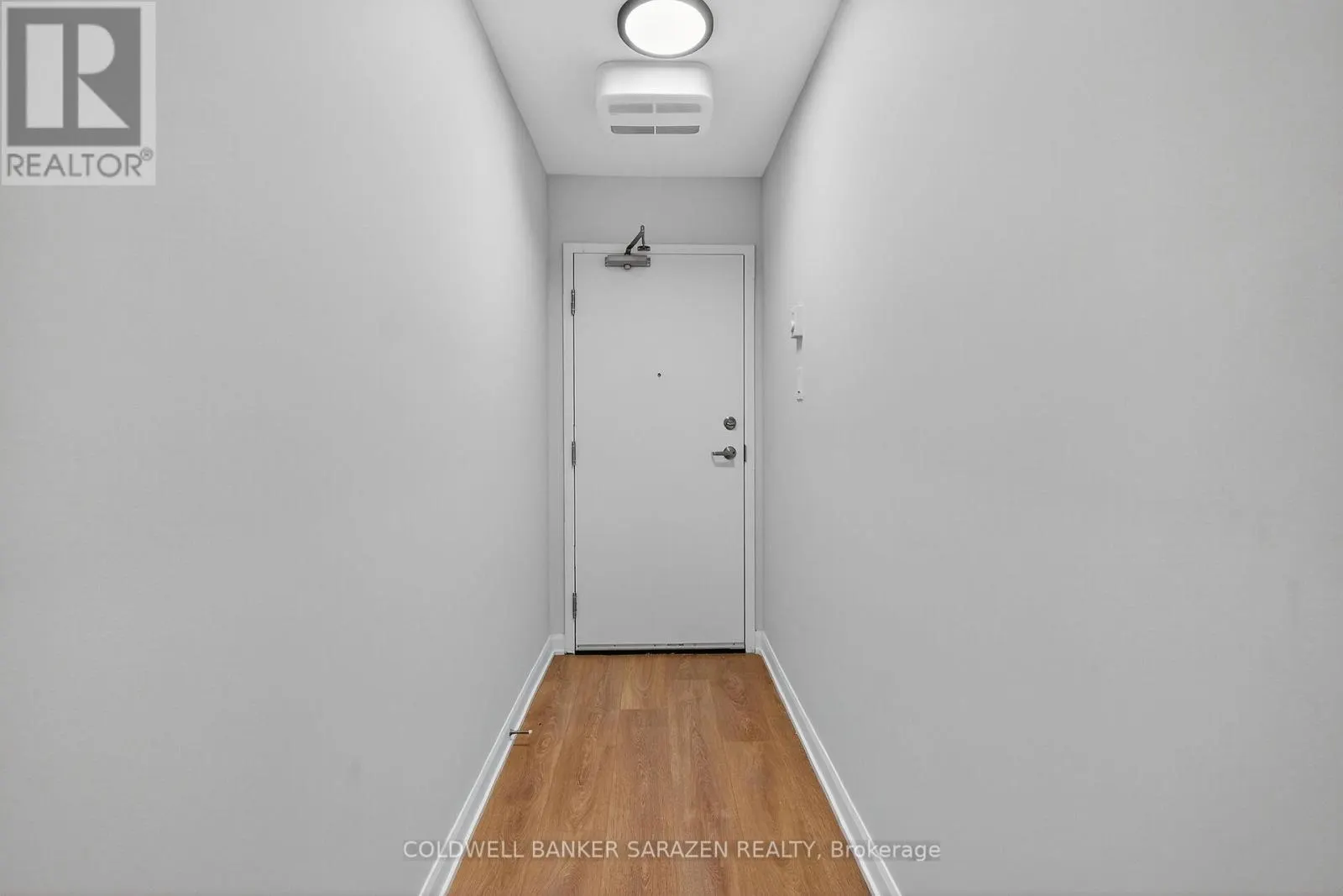 18 - 801 GLENROY GILBERT DRIVE