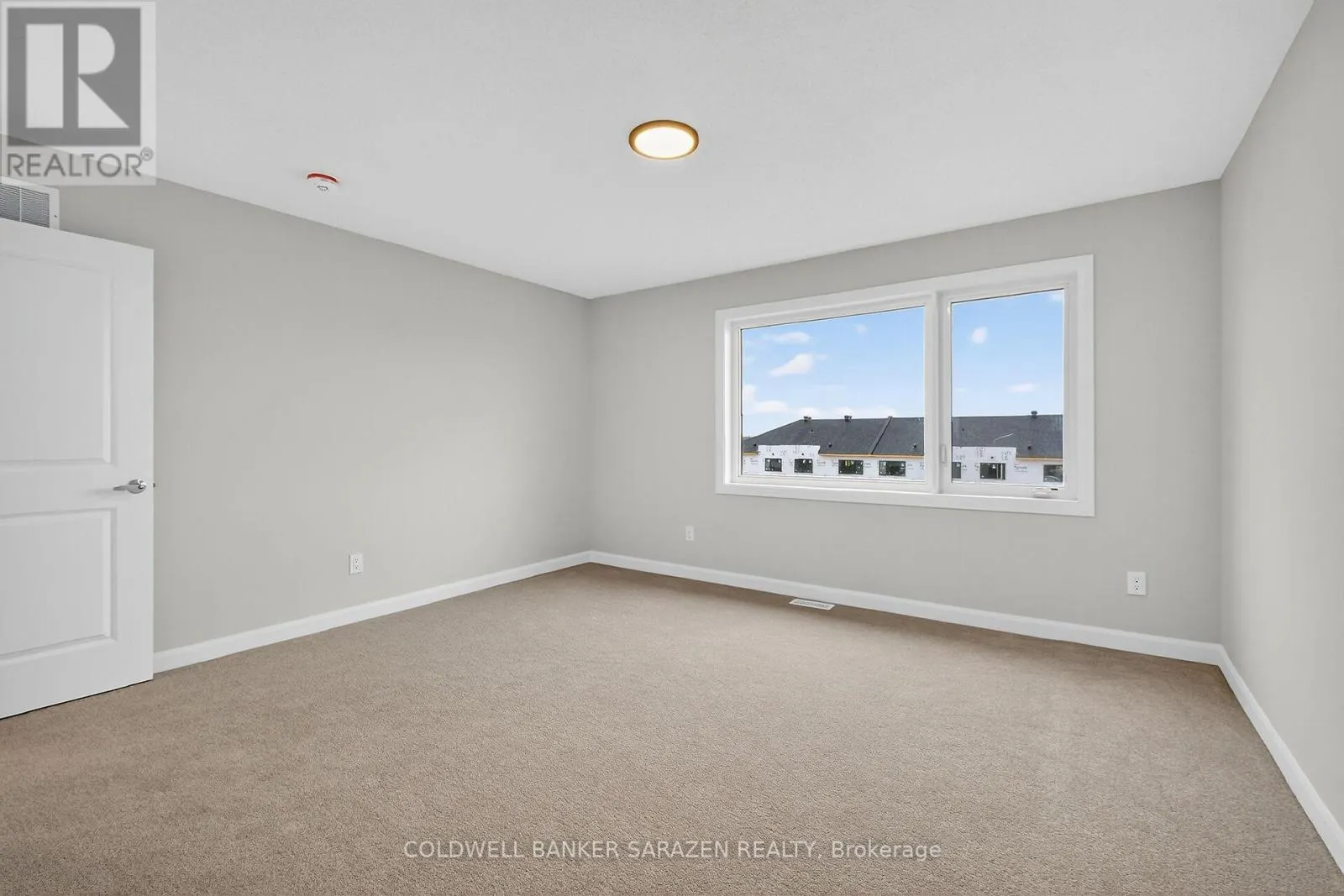 18 - 801 GLENROY GILBERT DRIVE
