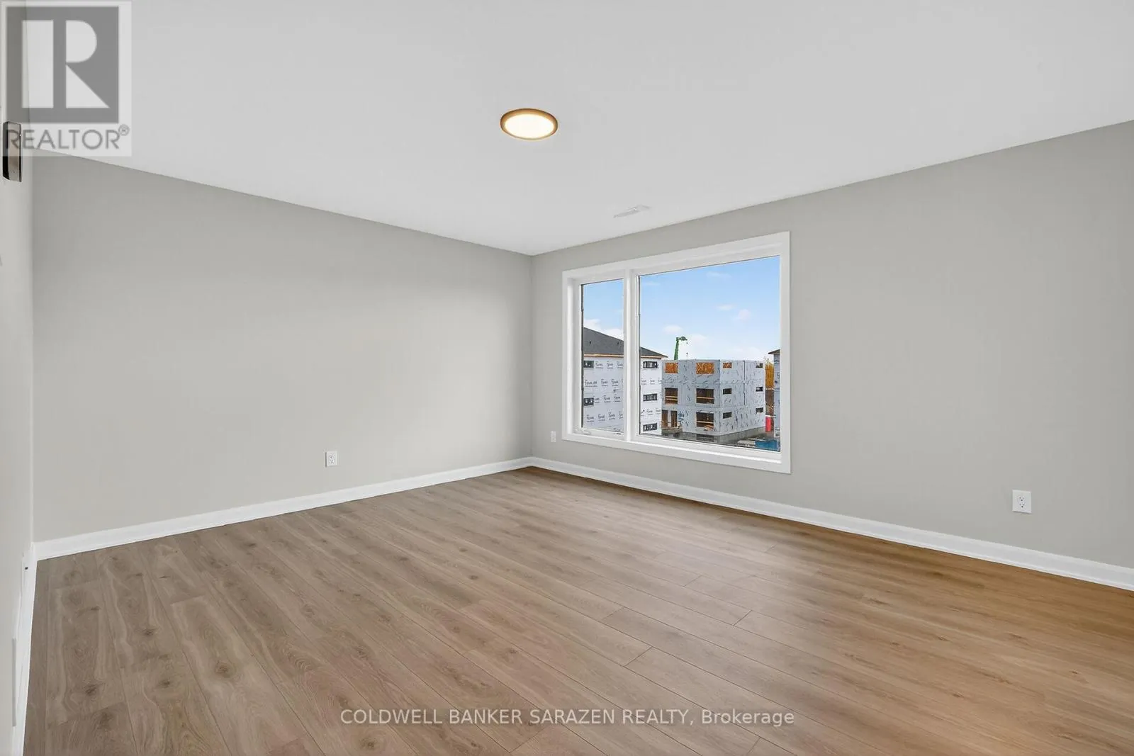 19 - 801 GLENROY GILBERT DRIVE