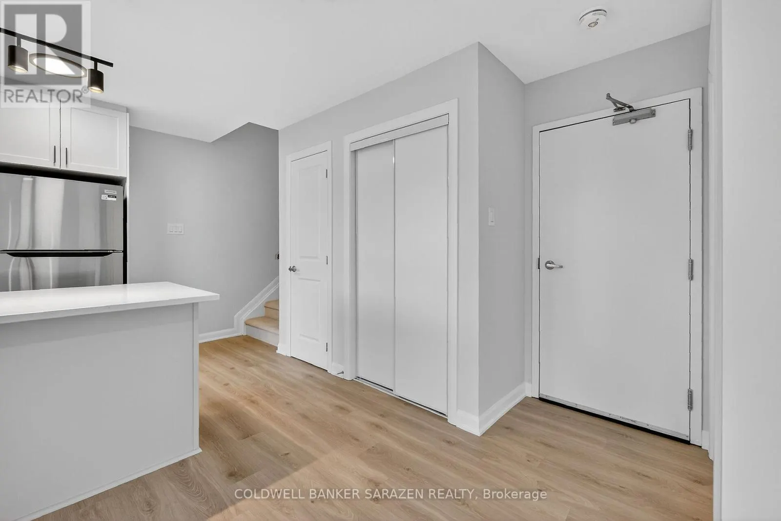 19 - 801 GLENROY GILBERT DRIVE