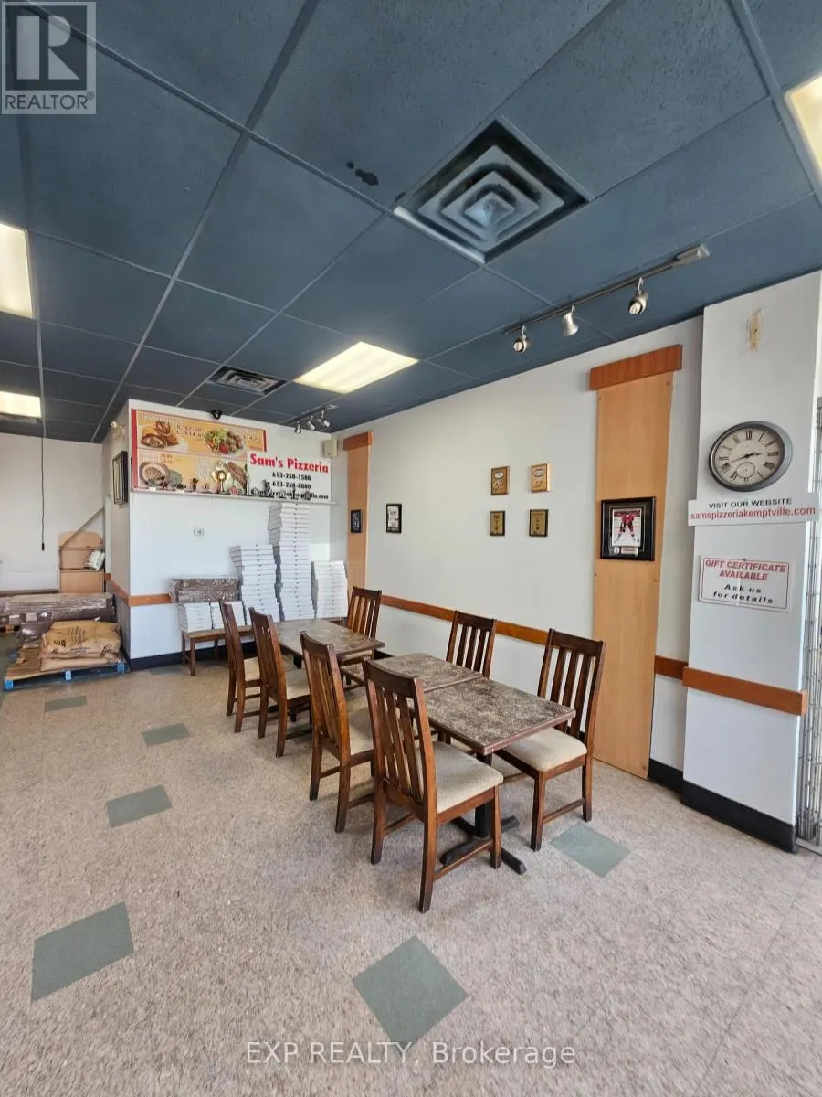 712 RIDEAU STREET W