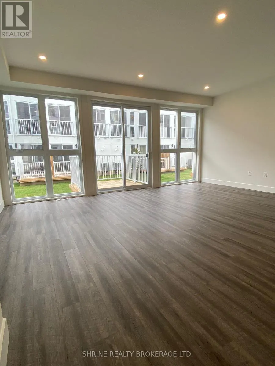 29 - 234 EDGEVALLEY ROAD, #29
