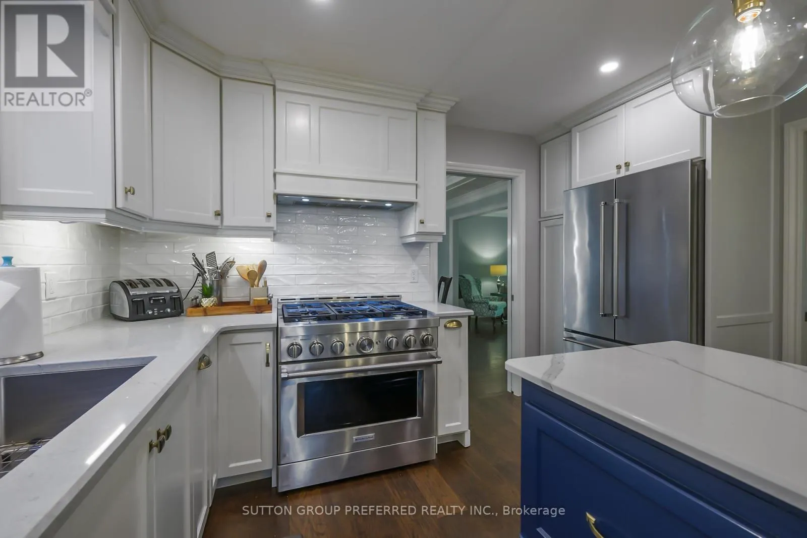 22 MAPLETON PLACE