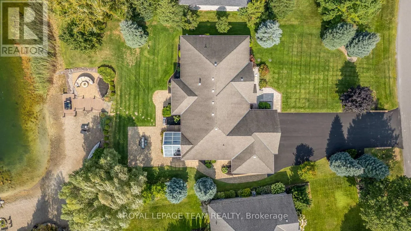 6903 LAKE FOREST WALK