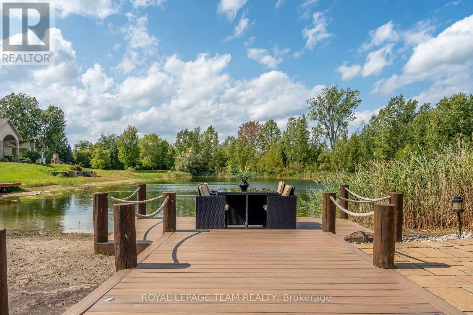 6903 LAKE FOREST WALK