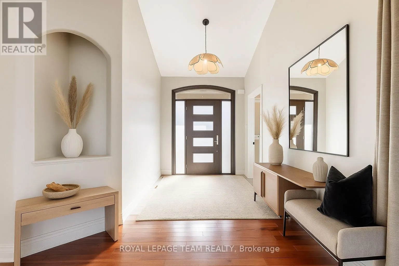 6903 LAKE FOREST WALK