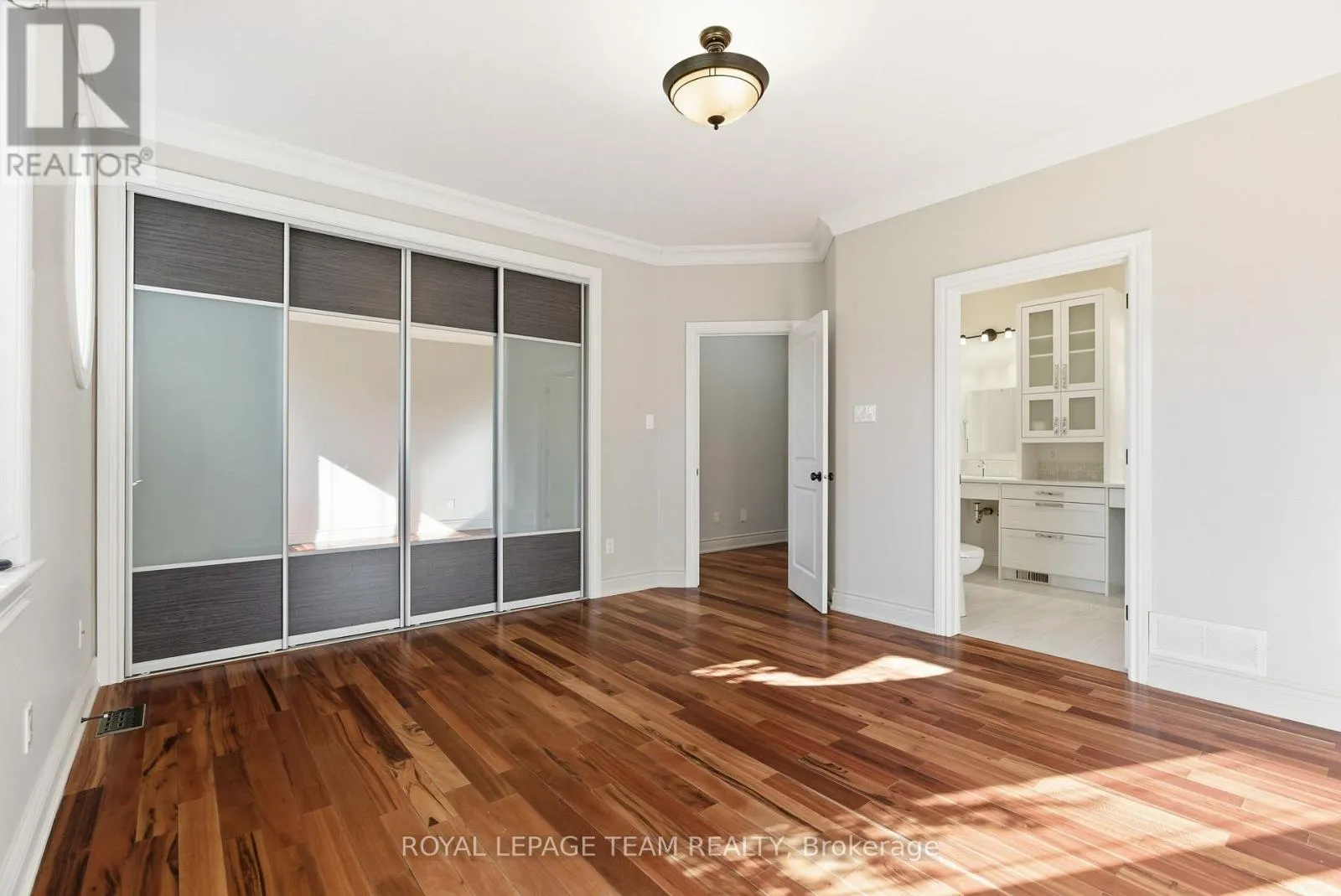 6903 LAKE FOREST WALK