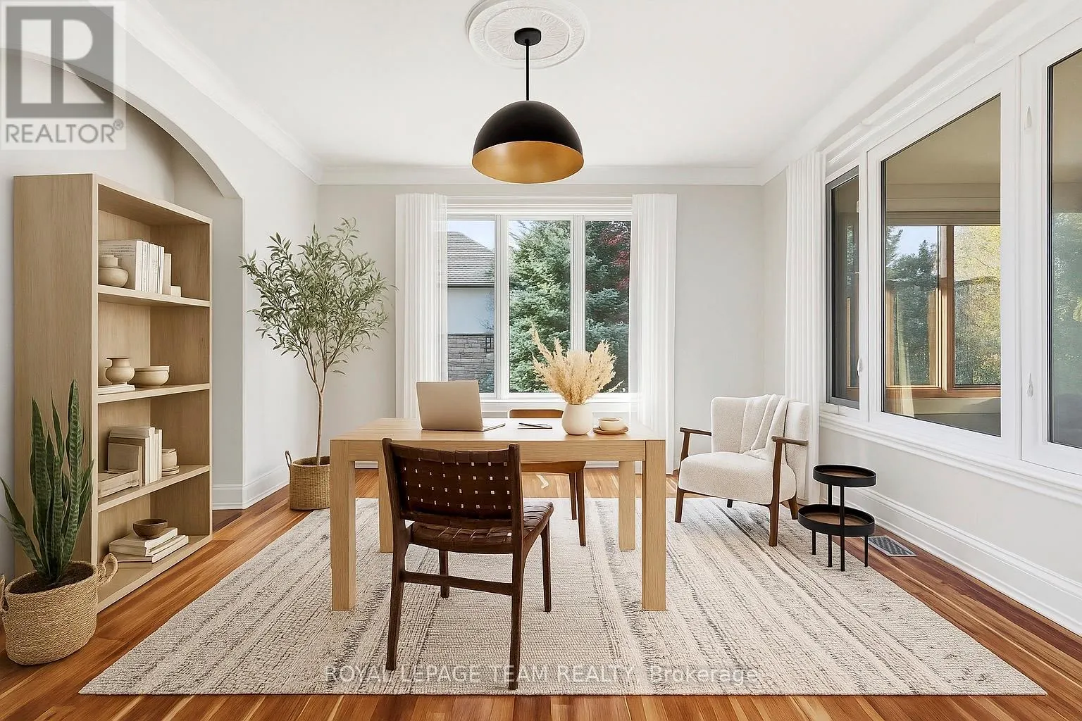 6903 LAKE FOREST WALK