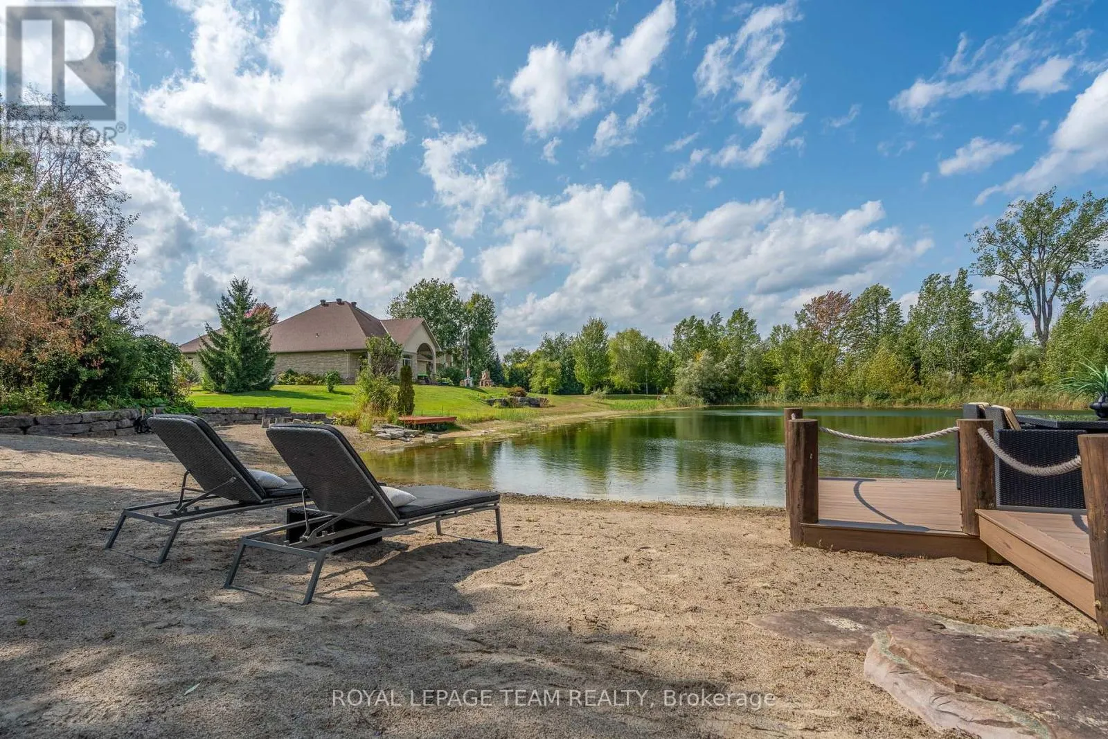 6903 LAKE FOREST WALK