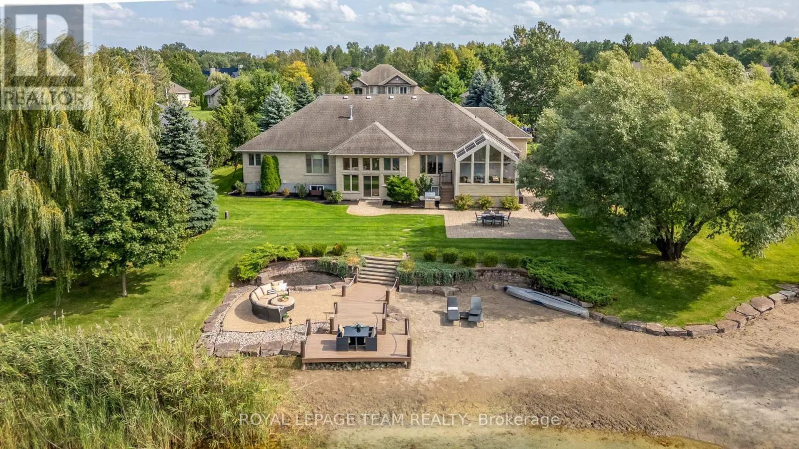 6903 LAKE FOREST WALK
