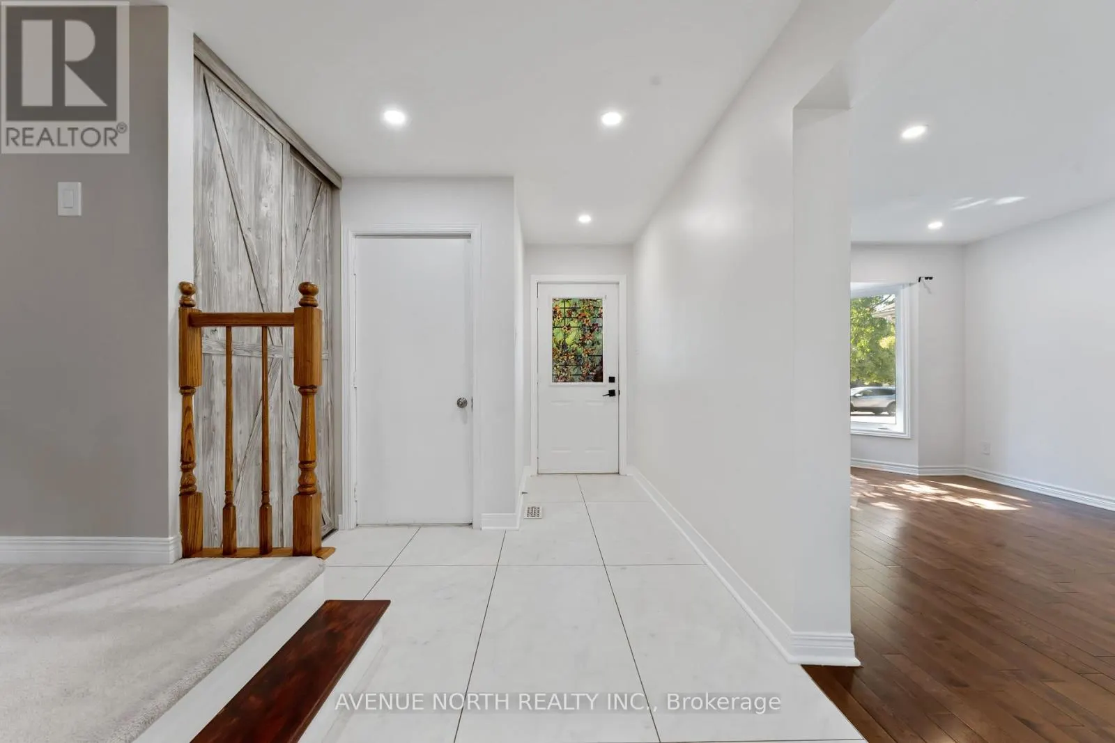 33 SARRAZIN WAY