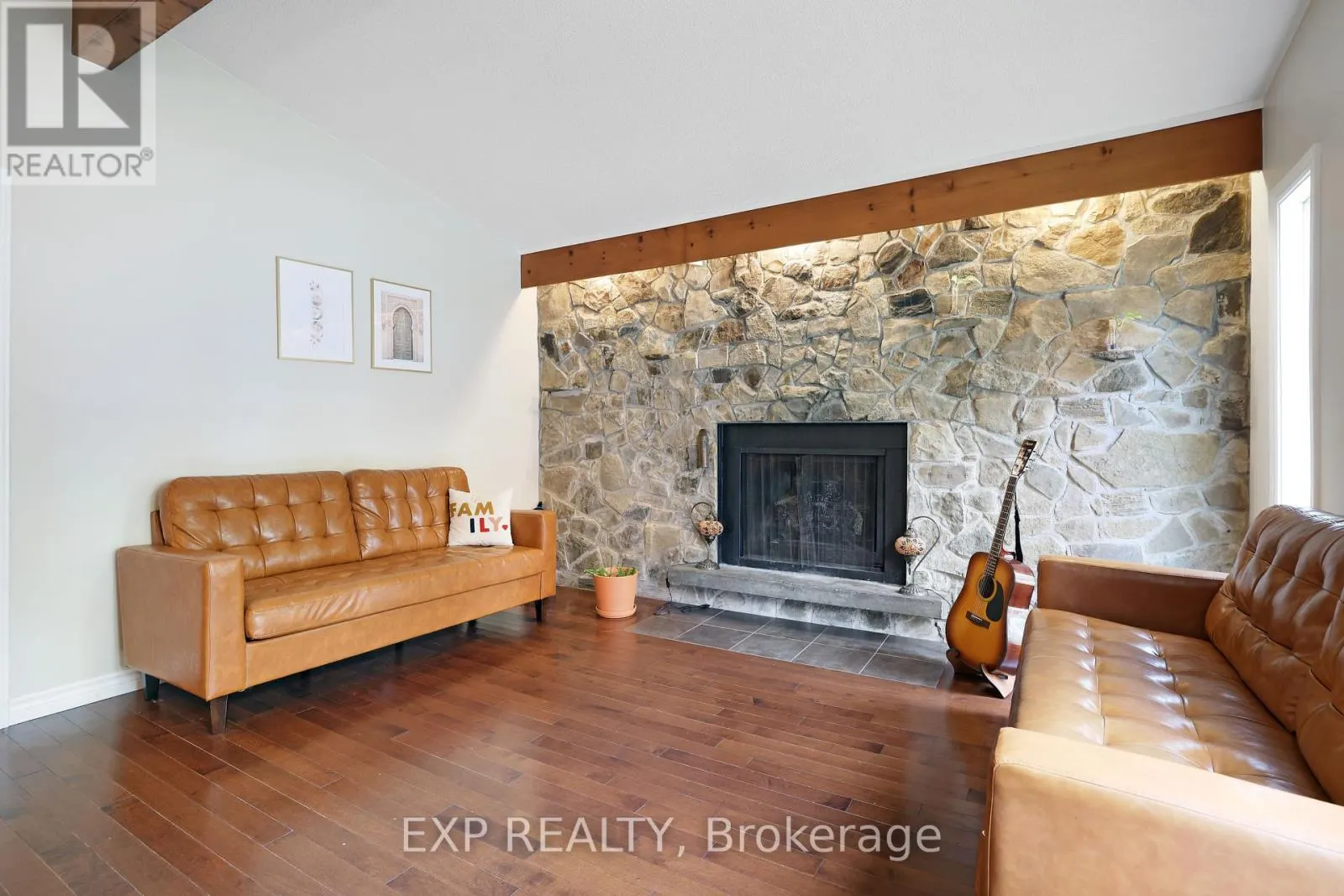 136 RESTHAVEN AVENUE