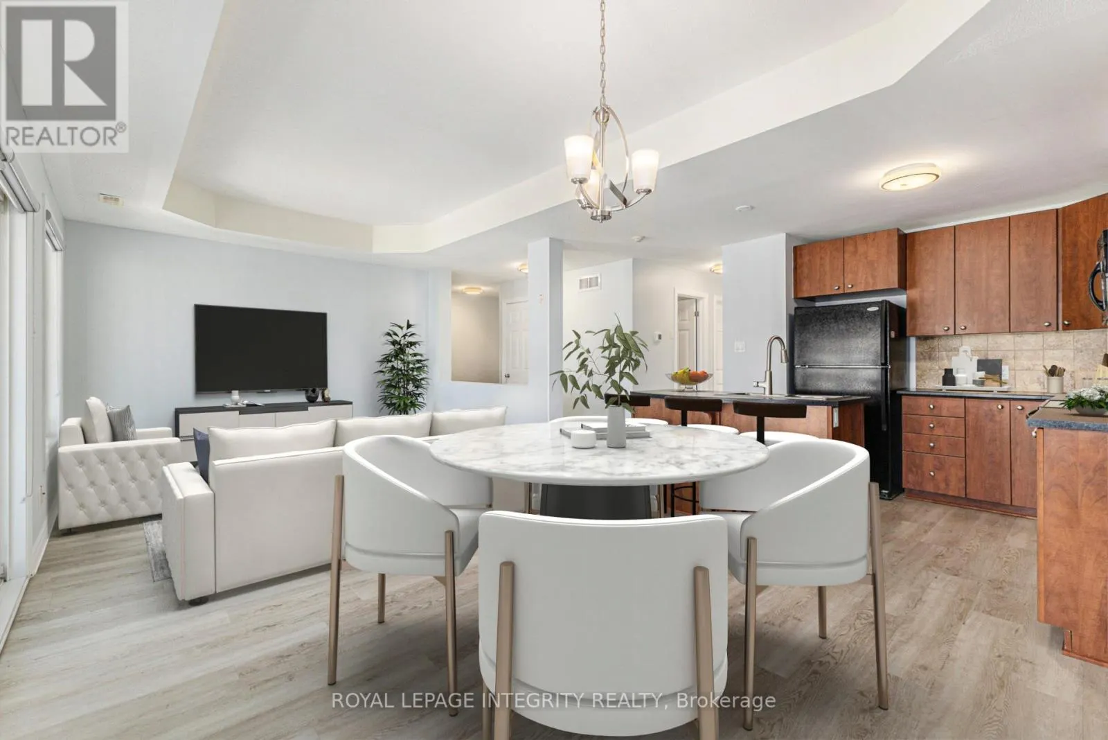 8 - 188 PASEO PRIVATE