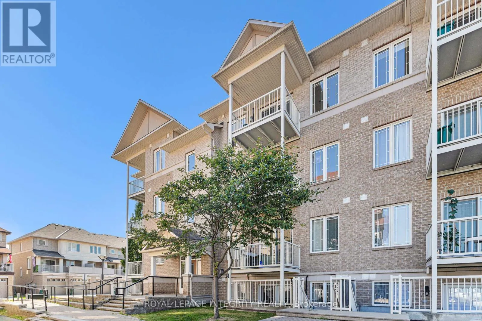 8 - 188 PASEO PRIVATE