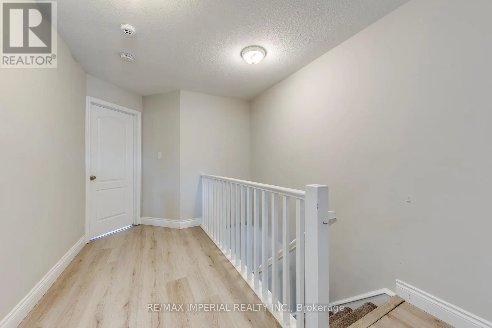 25 - 7 SOUTHSIDE PLACE