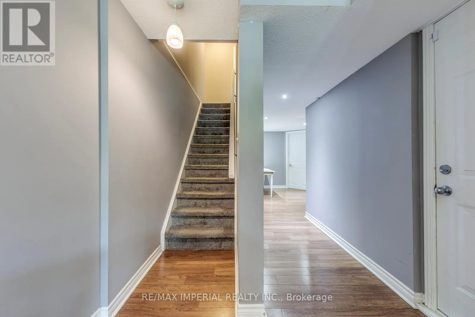 25 - 7 SOUTHSIDE PLACE