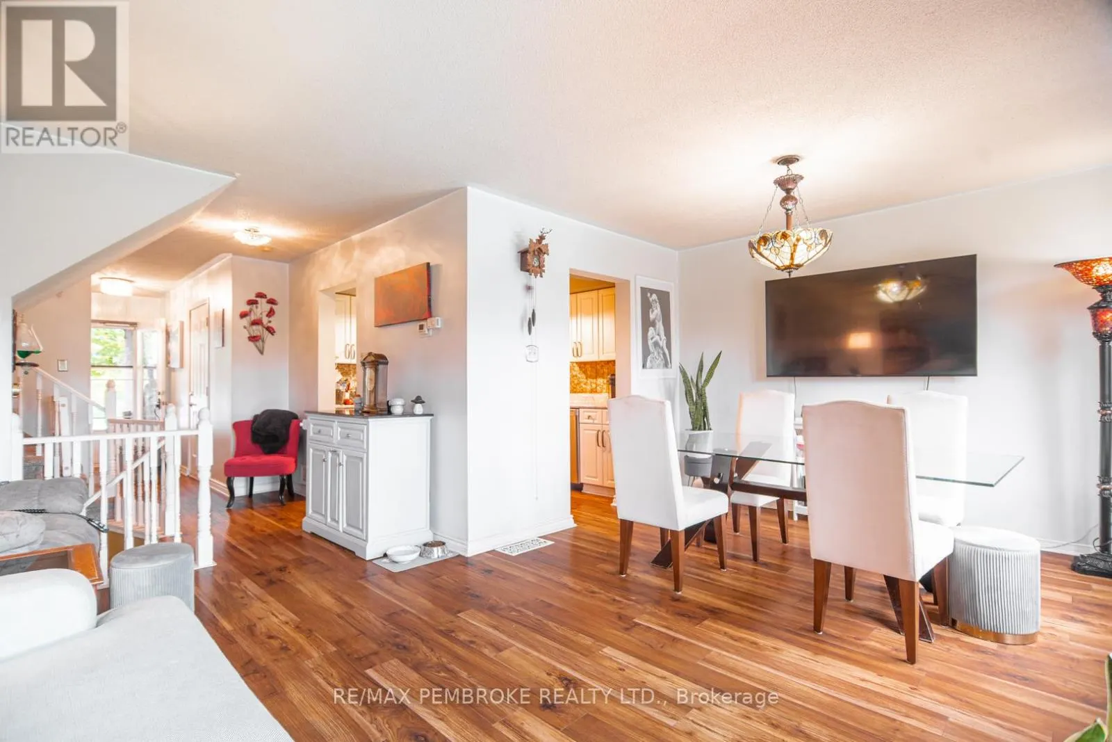 33 VERMONT MEADOWS
