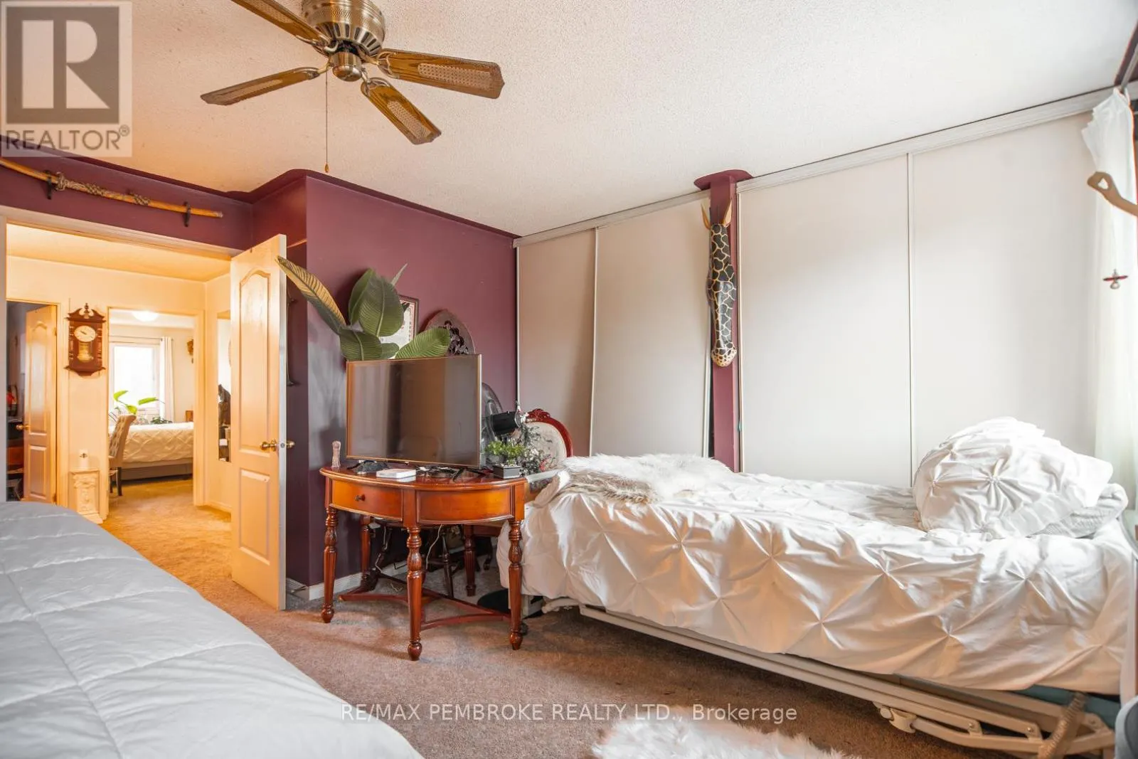 33 VERMONT MEADOWS